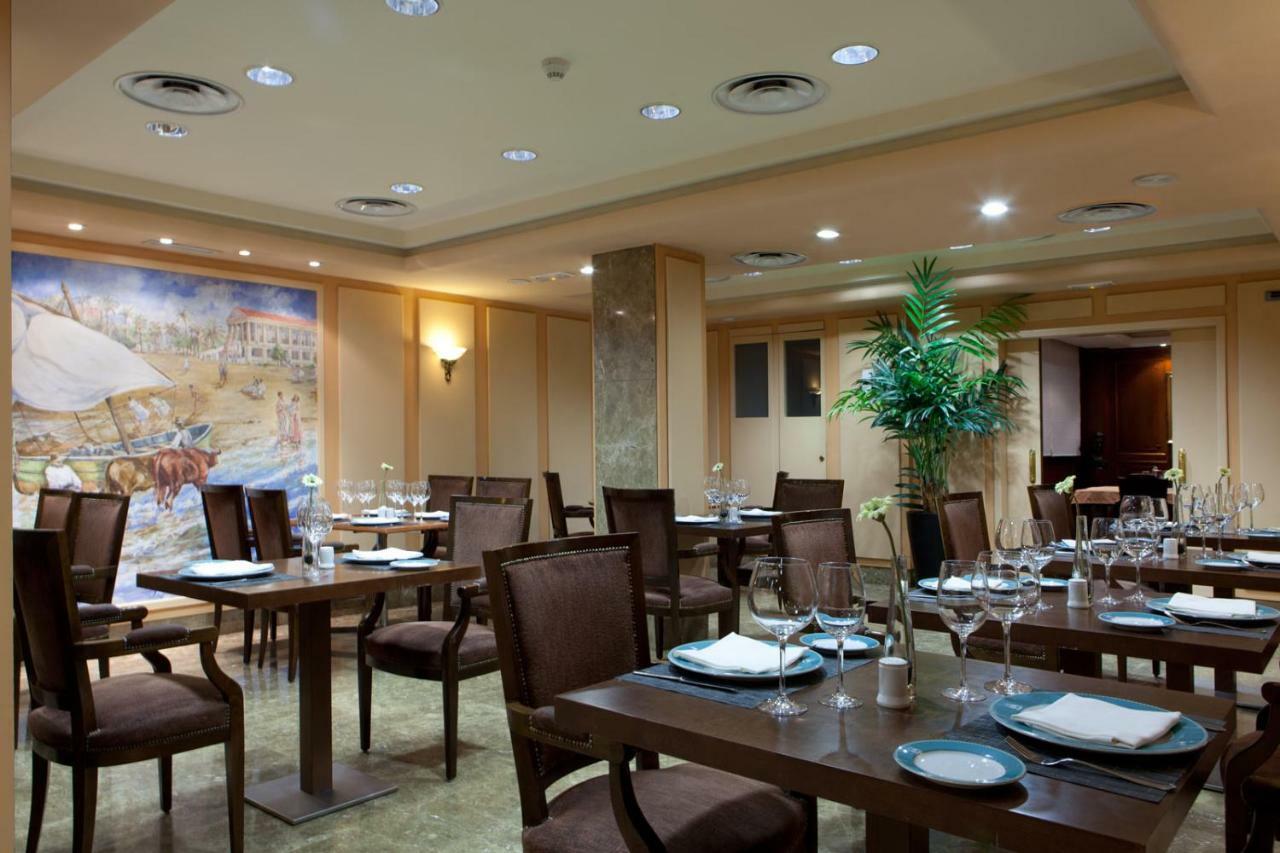 Agumar Hotel Madrid Exterior photo Restaurant