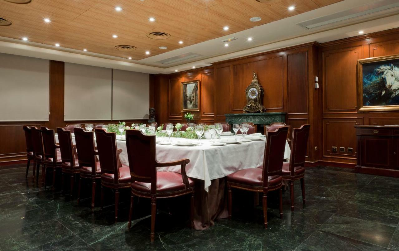 Agumar Hotel Madrid Exterior photo The dining room of the yacht